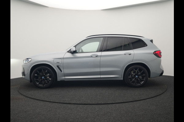 BMW X3 xDrive30e M Sport PHEV 293pk Dealer O.H. | Head Up | Laser LED | 360 Camera | Lederen Sportstoelen Verwarmd | Keyless | Blis | Apple Carplay | Hifi Audio | Sfeerverlichting | Navigatie | DAB | Cruise Control | 20"L.M | Plug In Hybrid |