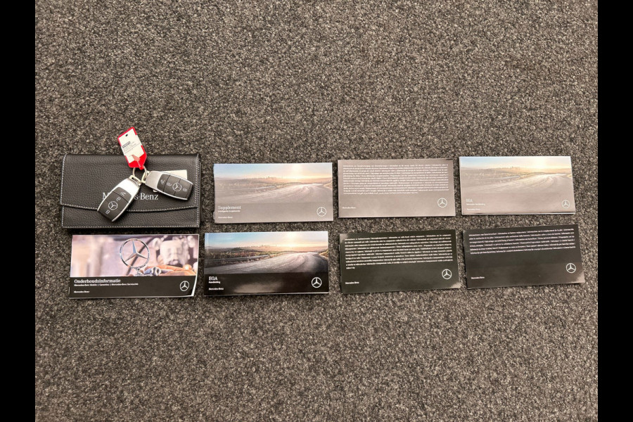 Mercedes-Benz EQA 250 Business Solution AMG 67 kWh | Origineel Nederlands | 1e Eigenaar | Navigatie | Leder/Alcantara | Camera |