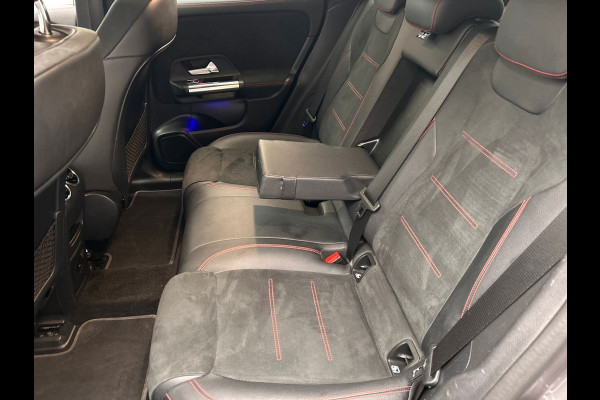 Mercedes-Benz EQA 250 Business Solution AMG 67 kWh | Origineel Nederlands | 1e Eigenaar | Navigatie | Leder/Alcantara | Camera |