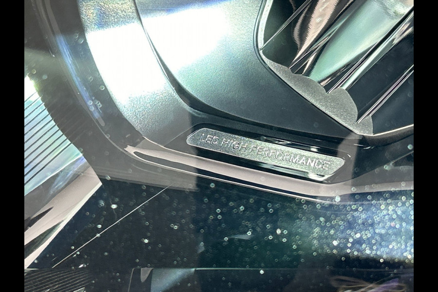 Mercedes-Benz EQA 250 Business Solution AMG 67 kWh | Origineel Nederlands | 1e Eigenaar | Navigatie | Leder/Alcantara | Camera |