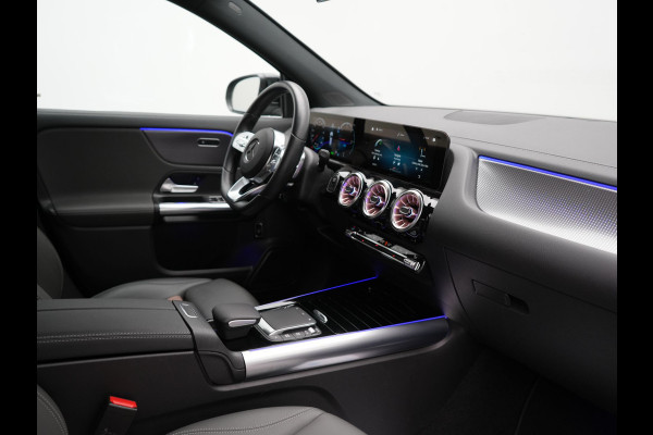 Mercedes-Benz EQA 250+ Business Line 71 kWh LONG RANGE 191pk Dealer O.H. | MBUX Widescreen Navi | Camera | Sfeerverlichting | 18"L.M | Sportstoelen Verwarmd | Apple Carplay | Cruise Control | Navigatie | DAB |