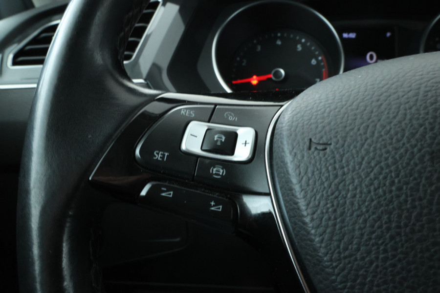 Volkswagen Tiguan Allspace 1.5 TSI Comfortline Business Automaat, Leer, Apple carplay,