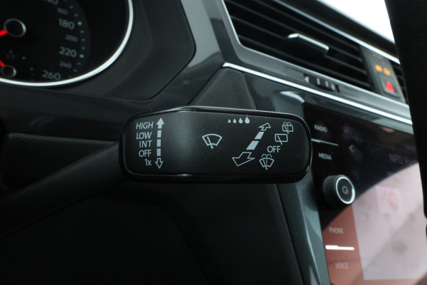 Volkswagen Tiguan Allspace 1.5 TSI Comfortline Business Automaat, Leer, Apple carplay,