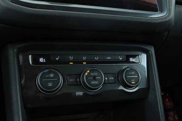 Volkswagen Tiguan Allspace 1.5 TSI Comfortline Business Automaat, Leer, Apple carplay,