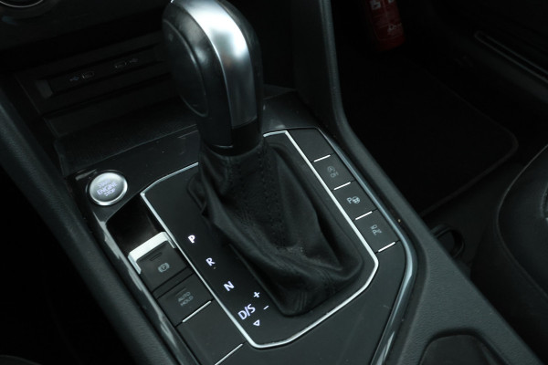 Volkswagen Tiguan Allspace 1.5 TSI Comfortline Business Automaat, Leer, Apple carplay,