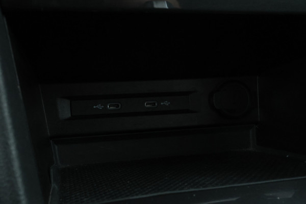 Volkswagen Tiguan Allspace 1.5 TSI Comfortline Business Automaat, Leer, Apple carplay,