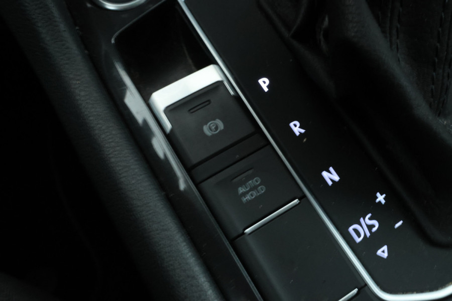 Volkswagen Tiguan Allspace 1.5 TSI Comfortline Business Automaat, Leer, Apple carplay,