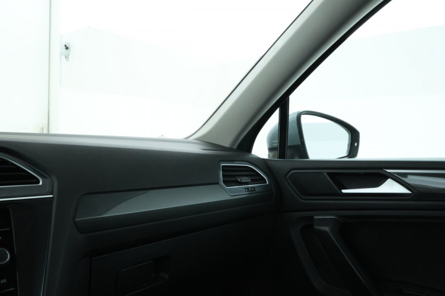 Volkswagen Tiguan Allspace 1.5 TSI Comfortline Business Automaat, Leer, Apple carplay,