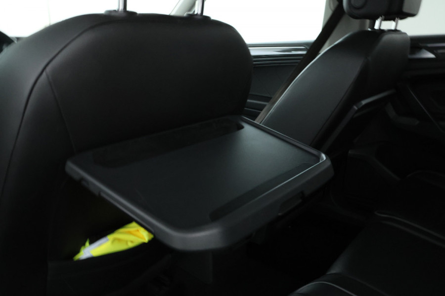 Volkswagen Tiguan Allspace 1.5 TSI Comfortline Business Automaat, Leer, Apple carplay,