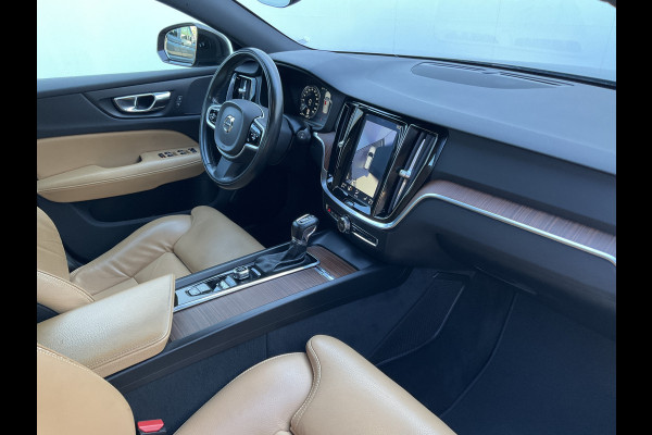 Volvo V60 Cross Country 2.0 D4 AWD Intro Edition Elek.Trekhaak Leder 360-Cam Stoel/Stuurverw Orig.NL Voll.Onderhouden!