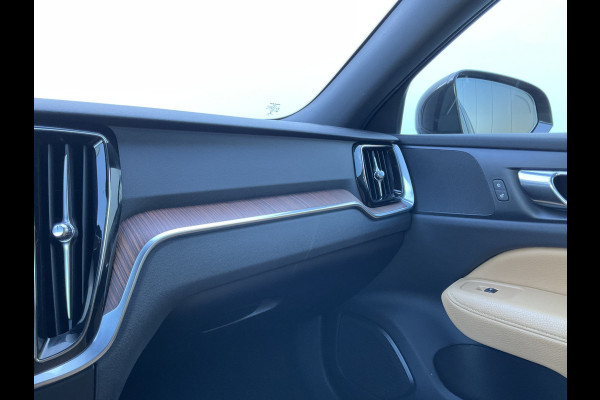 Volvo V60 Cross Country 2.0 D4 AWD Intro Edition Elek.Trekhaak Leder 360-Cam Stoel/Stuurverw Orig.NL Voll.Onderhouden!