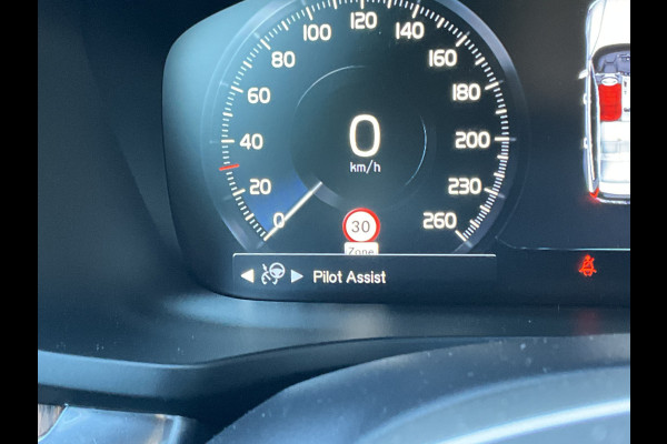 Volvo V60 Cross Country 2.0 D4 AWD Intro Edition Elek.Trekhaak Leder 360-Cam Stoel/Stuurverw Orig.NL Voll.Onderhouden!