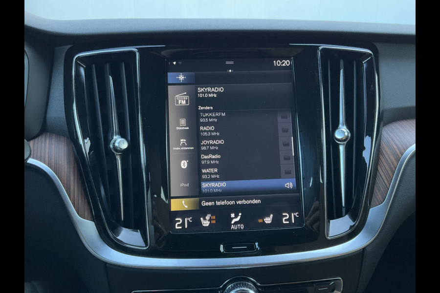 Volvo V60 Cross Country 2.0 D4 AWD Intro Edition Elek.Trekhaak Leder 360-Cam Stoel/Stuurverw Orig.NL Voll.Onderhouden!