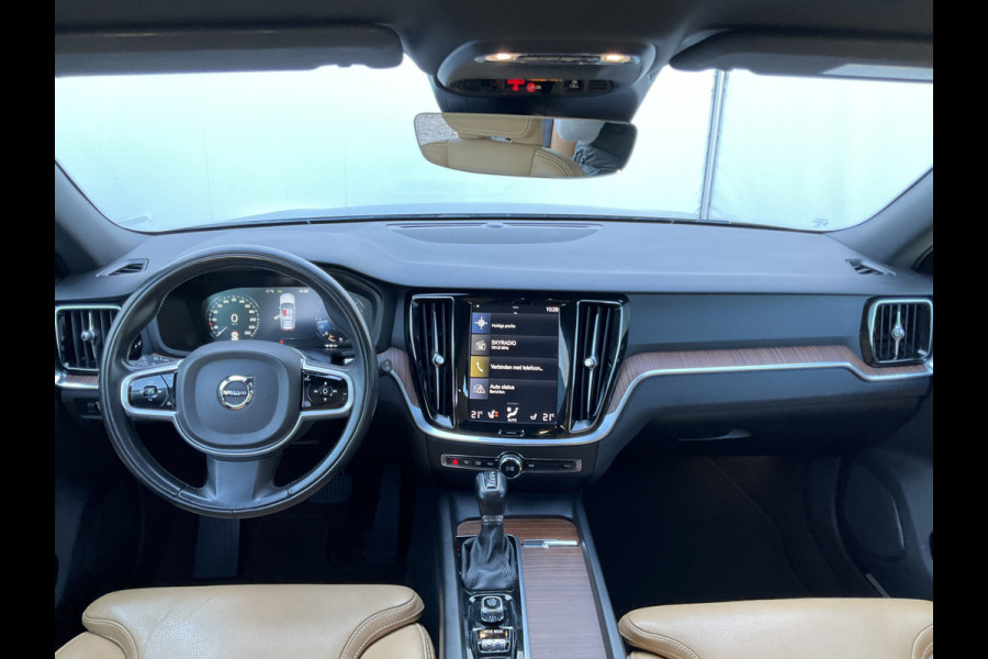 Volvo V60 Cross Country 2.0 D4 AWD Intro Edition Elek.Trekhaak Leder 360-Cam Stoel/Stuurverw Orig.NL Voll.Onderhouden!