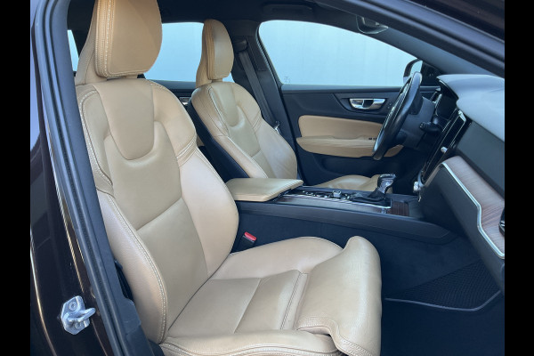 Volvo V60 Cross Country 2.0 D4 AWD Intro Edition Elek.Trekhaak Leder 360-Cam Stoel/Stuurverw Orig.NL Voll.Onderhouden!