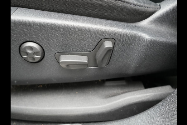 Citroën C5 Aircross 1.6 Shine PHEV 225pk Dealer O.H. | Panodak | Adaptive Cruise | 360 Camera | Lederen Comfortzetels Massage & Memory | Keyless | Blis | Stoelverwarming | 19"L.M | Navigatie | DAB | Plug In Hybrid |