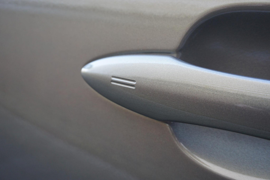 Toyota Corolla Touring Sports 1.8 Hybrid Executive/Trekhaak/Dealeronderhouden/ Head-Up/Stoelverwarming.