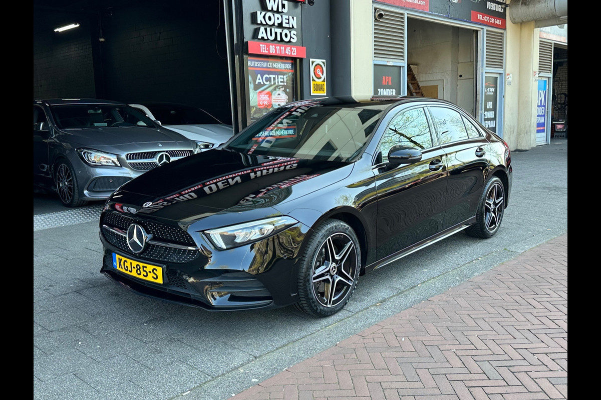 Mercedes-Benz A-Klasse 250 e Business Solution AMG Limited Carplay Sfeerverlichting