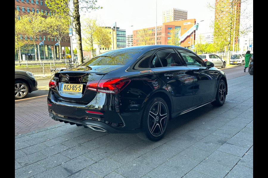 Mercedes-Benz A-Klasse 250 e Business Solution AMG Limited Carplay Sfeerverlichting