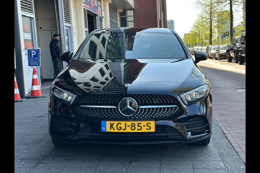 Mercedes-Benz A-Klasse 250 e Business Solution AMG Limited Carplay Sfeerverlichting