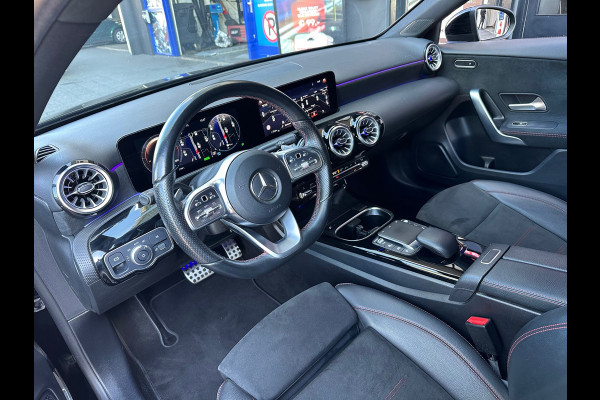 Mercedes-Benz A-Klasse 250 e Business Solution AMG Limited Carplay Sfeerverlichting
