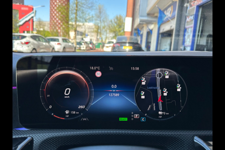 Mercedes-Benz A-Klasse 250 e Business Solution AMG Limited Carplay Sfeerverlichting