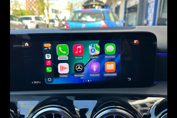 Mercedes-Benz A-Klasse 250 e Business Solution AMG Limited Carplay Sfeerverlichting