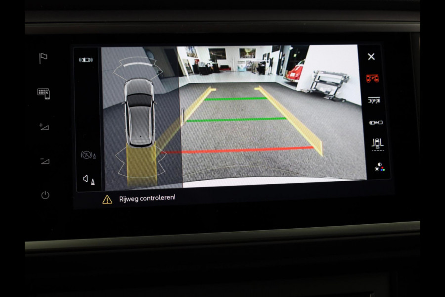 Seat Ateca 1.5 TSI FR Business Intense | Glacial White Metallic | Velgen: 'Exclusive Cosmo Grey', 19 inch | Draadloze Carplay |