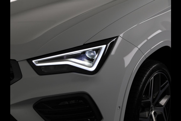 Seat Ateca 1.5 TSI FR Business Intense | Glacial White Metallic | Velgen: 'Exclusive Cosmo Grey', 19 inch | Draadloze Carplay |