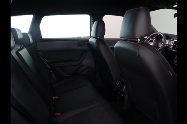 Seat Ateca 1.5 TSI FR Business Intense | Glacial White Metallic | Velgen: 'Exclusive Cosmo Grey', 19 inch | Draadloze Carplay |