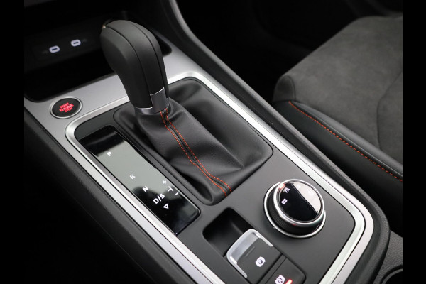 Seat Ateca 1.5 TSI FR Business Intense | Glacial White Metallic | Velgen: 'Exclusive Cosmo Grey', 19 inch | Draadloze Carplay |