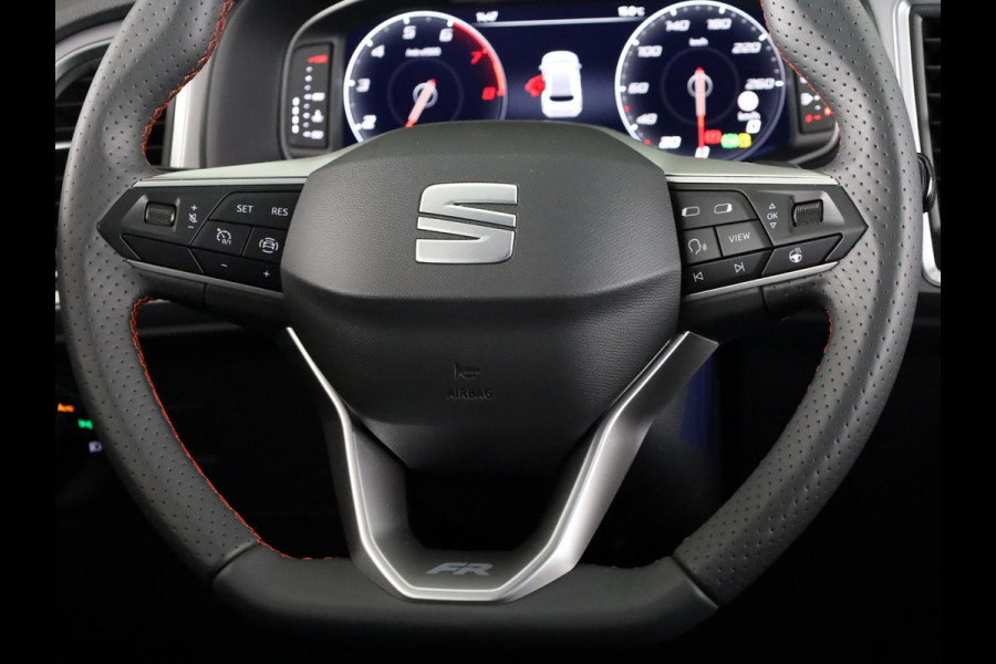 Seat Ateca 1.5 TSI FR Business Intense | Glacial White Metallic | Velgen: 'Exclusive Cosmo Grey', 19 inch | Draadloze Carplay |