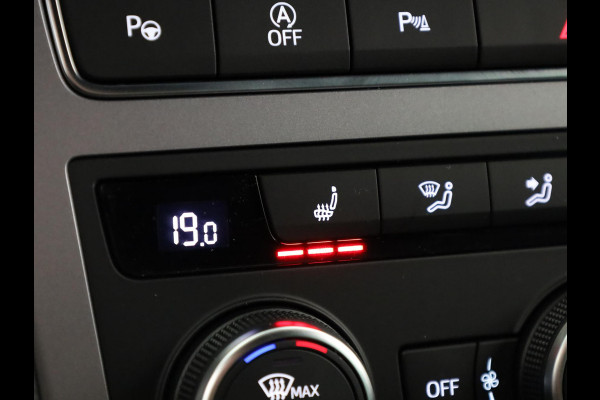 Seat Ateca 1.5 TSI FR Business Intense | Glacial White Metallic | Velgen: 'Exclusive Cosmo Grey', 19 inch | Draadloze Carplay |