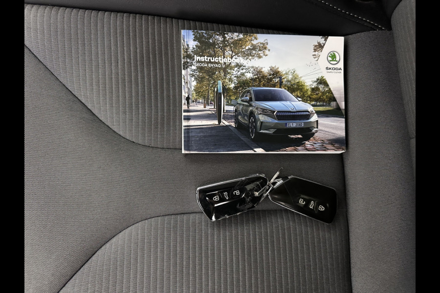 Škoda ENYAQ iV 60 [ 3-Fase ] {SOH-87%} (INCL-BTW) *LEATHER-FABRIC | FULL-LED | ADAPTIVE-CRUISE | BLINDSPOT | DIGI-COCKPIT | CAMERA | KEYLESS | NAVI-FULLMAP | AMBIENT-LIGHT | ECC | HEATED-COMFORTSEATS | DAB+ | PDC | 20''ALU*