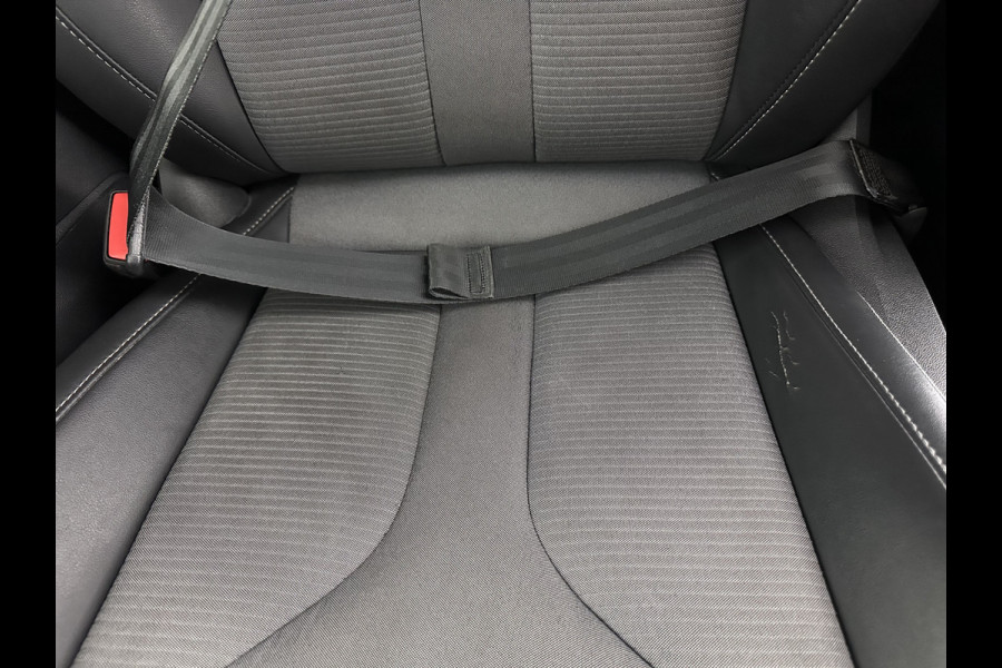 Škoda ENYAQ iV 60 [ 3-Fase ] {SOH-87%} (INCL-BTW) *LEATHER-FABRIC | FULL-LED | ADAPTIVE-CRUISE | BLINDSPOT | DIGI-COCKPIT | CAMERA | KEYLESS | NAVI-FULLMAP | AMBIENT-LIGHT | ECC | HEATED-COMFORTSEATS | DAB+ | PDC | 20''ALU*