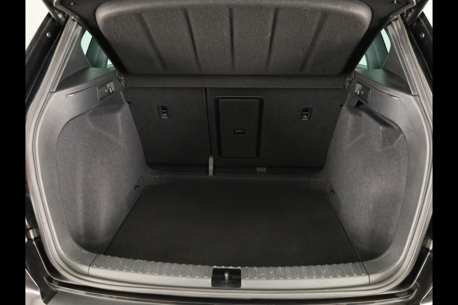 Seat Ateca 1.5 TSI FR Business Intense 150 PK  DSG | Achteruitrijcamera | Cruise control | Keyless entry/start