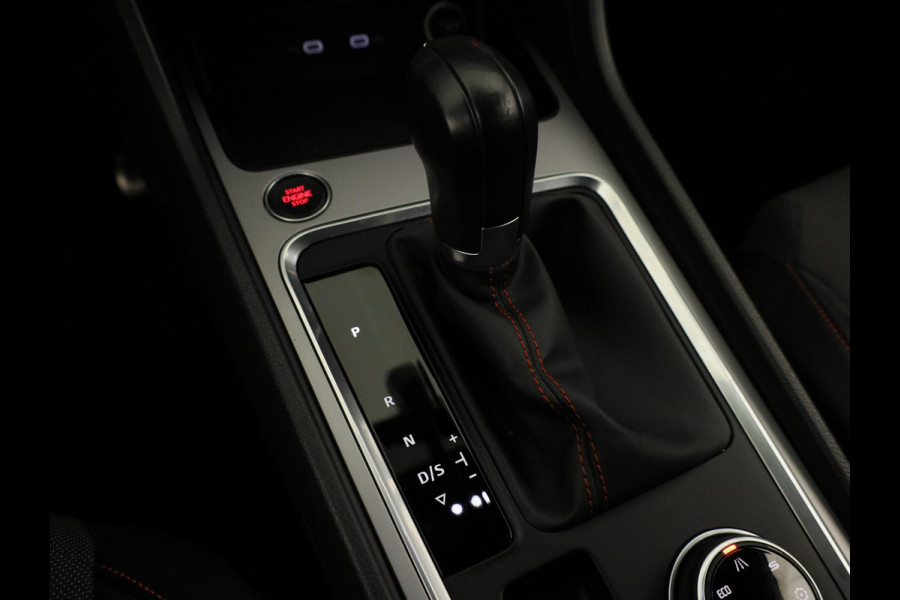 Seat Ateca 1.5 TSI FR Business Intense 150 PK  DSG | Achteruitrijcamera | Cruise control | Keyless entry/start