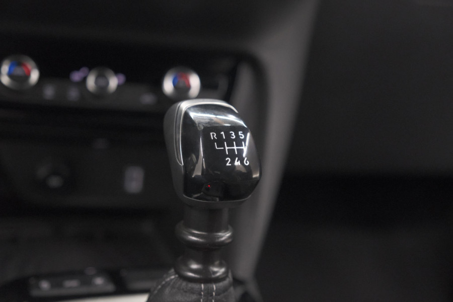 Opel Corsa Turbo 100 GS | Navigatie | Camera | Dodehoekdetectie | Apple Carplay