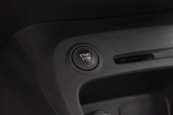 Renault Captur TCe 90 Intens | Trekhaak | AllSeason banden | Navigatie | Parkeersensoren