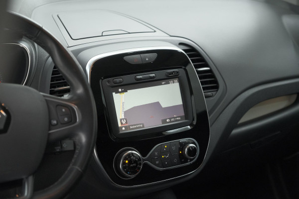 Renault Captur TCe 90 Intens | Trekhaak | AllSeason banden | Navigatie | Parkeersensoren