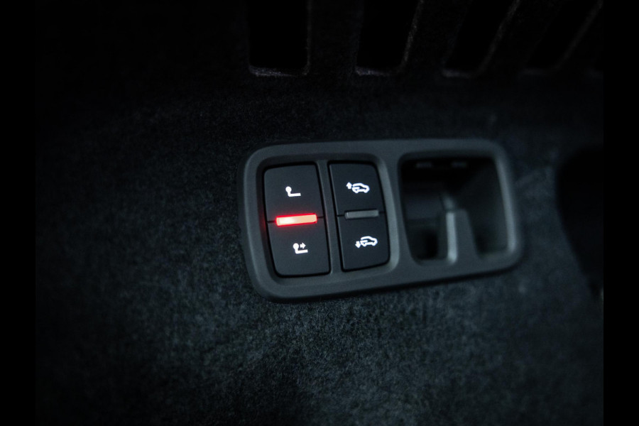 Audi RSQ8 4.0 TFSI quattro Performance | URBAN | Full PPF | Akrapovic | 24'' Vossen | Full Carbon |