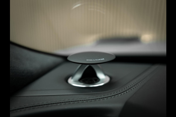 Audi RSQ8 4.0 TFSI quattro Performance | URBAN | Full PPF | Akrapovic | 24'' Vossen | Full Carbon |