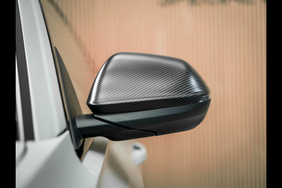 Audi RSQ8 4.0 TFSI quattro Performance | URBAN | Full PPF | Akrapovic | 24'' Vossen | Full Carbon |