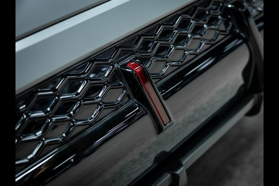 Audi RSQ8 4.0 TFSI quattro Performance | URBAN | Full PPF | Akrapovic | 24'' Vossen | Full Carbon |