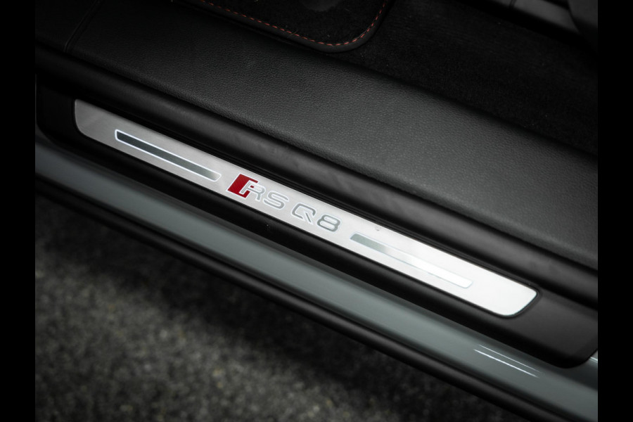 Audi RSQ8 4.0 TFSI quattro Performance | URBAN | Full PPF | Akrapovic | 24'' Vossen | Full Carbon |