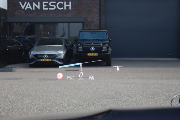 Mercedes-Benz E-Klasse 400 e 4MATIC Exclusive Line | Hypercreen | Luchtvering | Achterasbesturing | Distronic+ | Massage | Stoelventilatie | 3D-Display | HUD | Vlakkenverwarming | Digital Light |