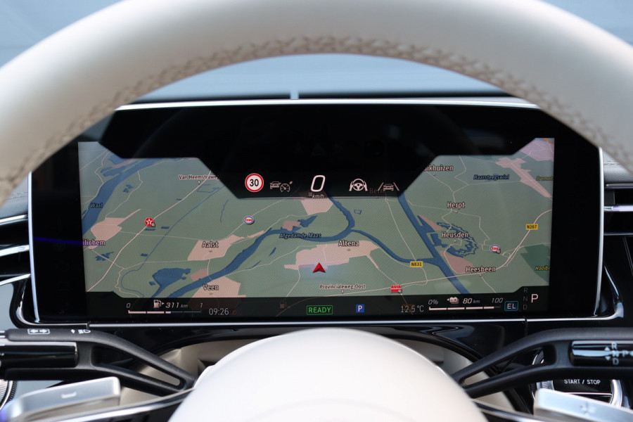 Mercedes-Benz E-Klasse 400 e 4MATIC Exclusive Line | Hypercreen | Luchtvering | Achterasbesturing | Distronic+ | Massage | Stoelventilatie | 3D-Display | HUD | Vlakkenverwarming | Digital Light |