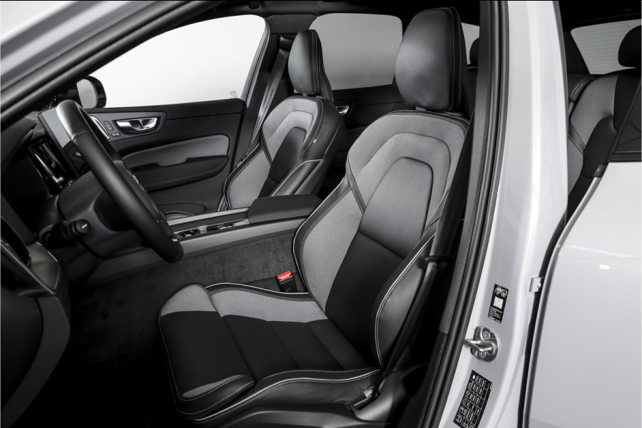 Volvo XC60 2.0 T8 Plug-in hybrid AWD Plus Black Edition | S/K Panodak | Harman/Kardon | Dig.Cockpit | Adapt.Cruise | Stoel-+Stuurverw. | Elek. stoelen | Camera | NAV+App.Connect | ECC | LM 21" | 6030