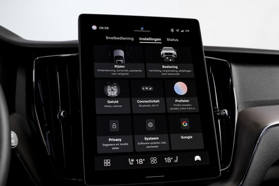 Volvo XC60 2.0 T8 Plug-in hybrid AWD Plus Black Edition | S/K Panodak | Harman/Kardon | Dig.Cockpit | Adapt.Cruise | Stoel-+Stuurverw. | Elek. stoelen | Camera | NAV+App.Connect | ECC | LM 21" | 6030