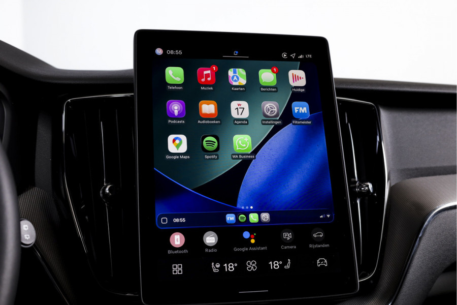 Volvo XC60 2.0 T8 Plug-in hybrid AWD Plus Black Edition - Facelift MY26 | S/K Panodak | Elek. Trekhaak | 360 Camera | Head-Up | Harmon/Kardon | Dig.Cockpit | Adapt.Cruise | Stoel-+Stuurverw. | NAV+App.Connect | Auto.Airco | LM 21" | 0120